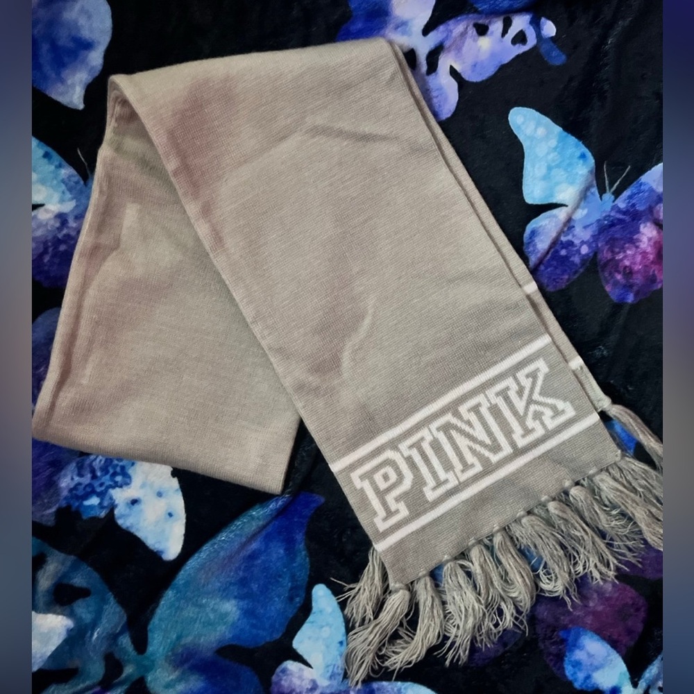 NWOT PINK Victoria's Secret Grey Wrap Scarf